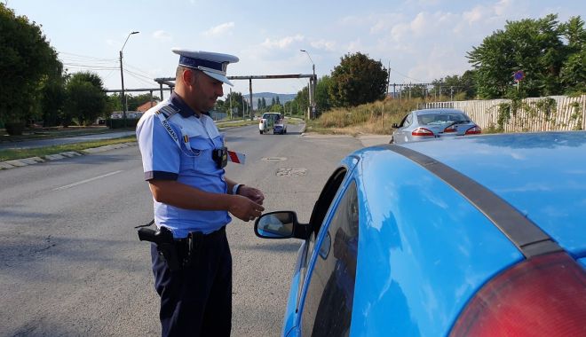 Razie în apropiere de vamă. Polițiștii de la rutieră au împărțit amenzi alături de colegii bulgari - xbulgariarutiera-1660900238.jpg