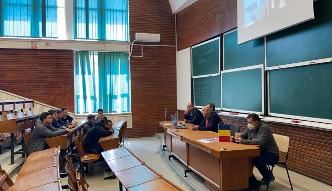 90 de elevi ai Colegiului ”Carol I” au vizitat centre universitare din București - xcolegiulcaroli-1648114553.jpg