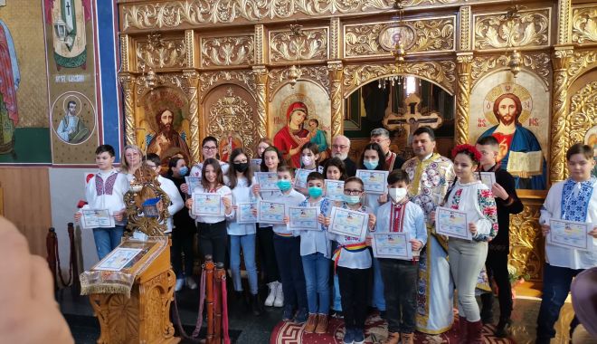 Peste 40 de elevi constănțeni premiați la un concurs internațional de religie - xconcursreligie1-1644248888.jpg