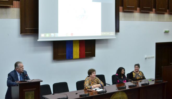 Conferință internațională despre economia globală în criză, la Universitatea „Ovidius” - xconferinta-1671538652.jpg