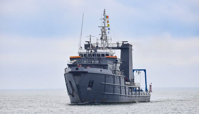 Forțele Navale Române participă, în premieră, la exerciții în Oceanul Atlantic - xescalacatania2-1661677367.jpg