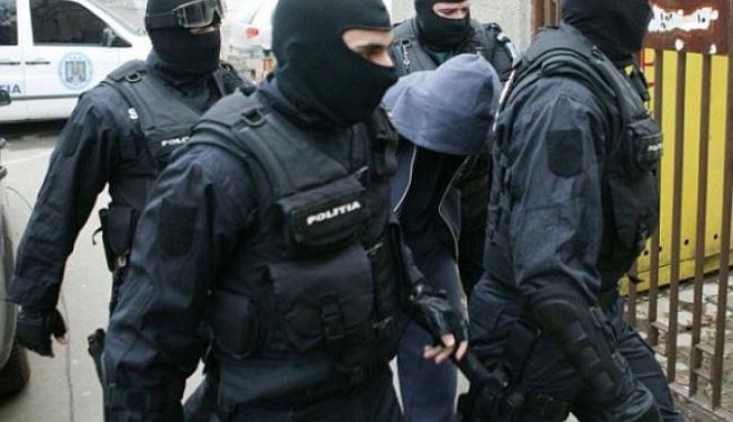 Evaziune fiscală, în ancheta DNA Constanța: facturi false pentru firme fantomă! - xevaziunefiscaladna-1641563418.jpg