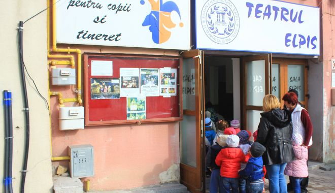 Expoziție dedicată sărbătorilor de Paște, la Teatrul „Căluțul de mare”