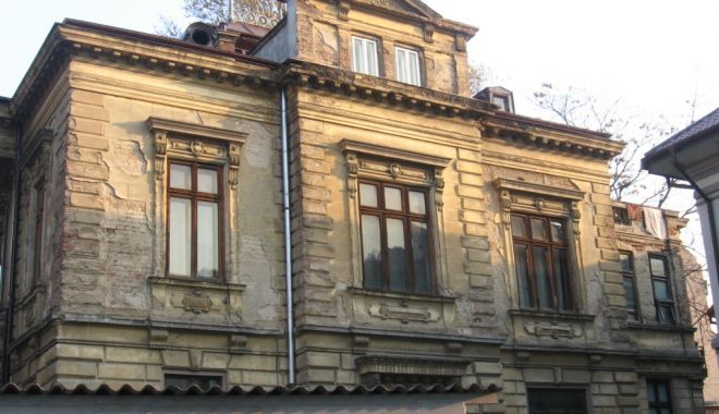 Constănţenii sunt sfătuiţi să reabiliteze faţadele clădirilor pe care le deţin - xfatade-1675345495.jpg