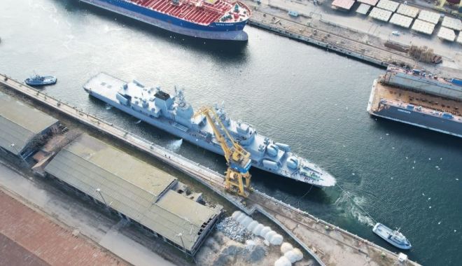 Fregata „Mărăşeşti” a intrat în Şantierul Naval Constanţa, pentru reparaţii - xfregata-1643815580.jpg