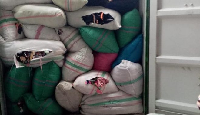 Container cu tone de deşeuri textile, returnat în Indonezia - xgarda2-1673553109.jpg