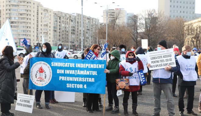 Pentru cine mai crede în lupta sindicală. Iar au declanșat referendum pentru o grevă în învățământ - xgreva-1641991907.jpg