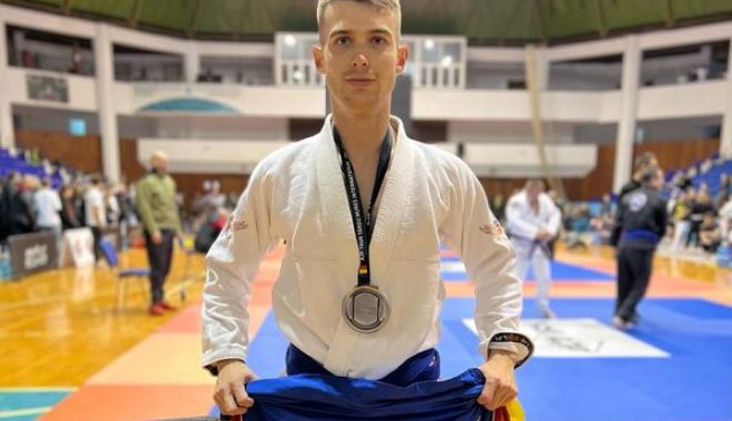 Student la Academia Navală „Mircea cel Bătrân”, medaliat la campionatul internațional de Jiu-Jitsu - xjujitsustudent-1670242312.jpg