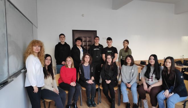 Premii pentru proiectele realizate de elevi ai Liceului „Virgil Madgearu”