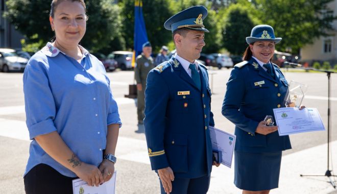 Locotenent Anca Medrea, de la Poligonul Capu Midia, a obținut premiul I la „Omul Anului 2021” în Forțele Aeriene - xmedrea1-1654765372.jpg