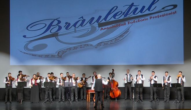 „Meridianele Folclorului”, pe scena Centrului Multifuncţional Educativ pentru Tineret „Jean Constantin” - xmeridianelefolclorului-1651833289.jpg