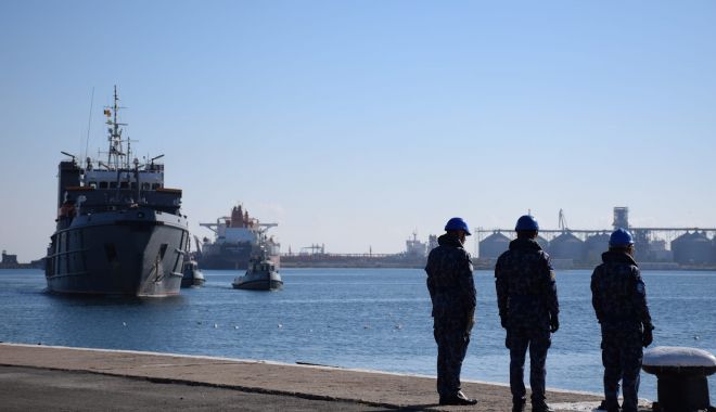Aplauze pentru marinarii de pe nava maritimă hidrografică „Cătuneanu”, la întoarcerea de la două exerciții multinaționale