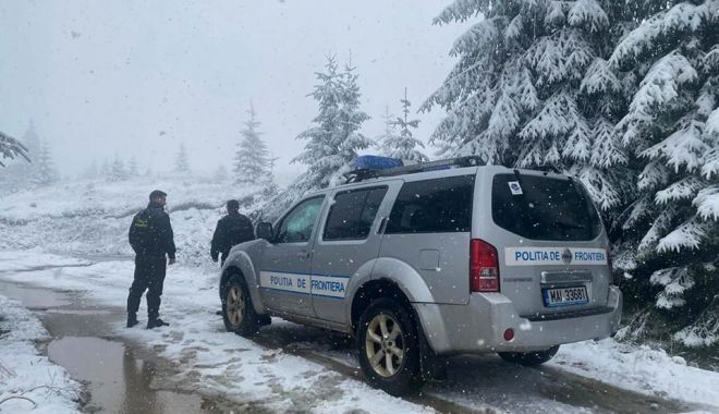 NINGE LA MUNTE! Prima zăpadă în Pasul Prislop - xninsoareprislop-1663660090.jpg