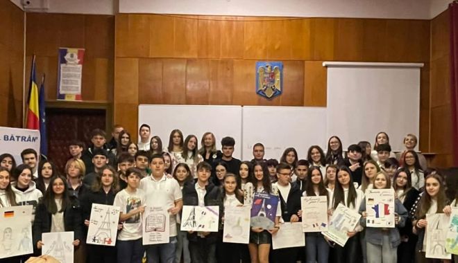 Cele patru licee bilingve din Constanța s-au reunit într-o tradițională activitate - xpatrulicee-1669715771.jpg