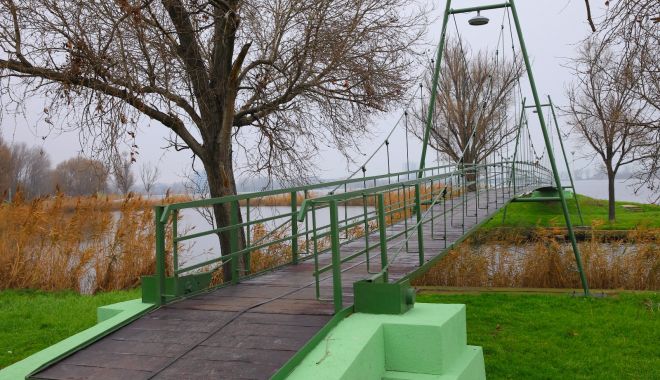 Podețele din parcul Tăbăcărie, reparate şi reabilitate - xpodetele-1639487854.jpg