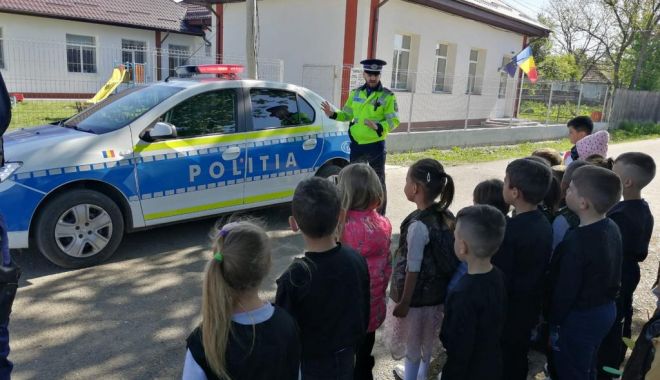 Mesajul Poliției: „Vacanța s-a terminat. Sunteți pregătiți pentru un nou început?” - xpolitistivacanta2-1661855063.jpeg
