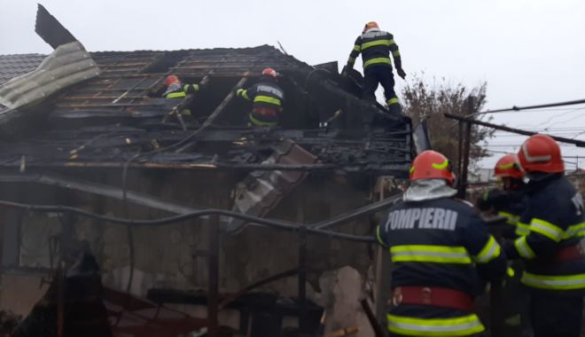 PRIN FLĂCĂRI, DIN PRIMA ZI A ANULUI 2023. Peste 170 de intervenții pentru pompierii din Constanța - xpompieriinterventiirevelion3-1672740787.jpeg