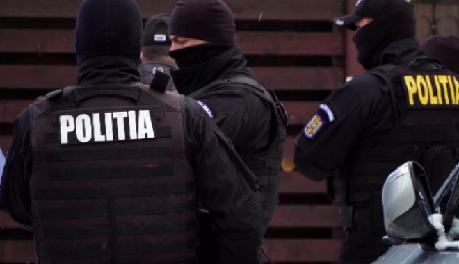 ÎNGROZITOR: un bărbat DROGA și VIOLA adolescente. Relațiile sexuale erau FILMATE! - xpornografie1-1669469824.jpg