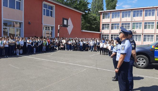Minori dispăruţi, violenţă şi infracţiuni. Ce măsuri ia Poliţia Constanţa pentru siguranţa în mediul şcolar