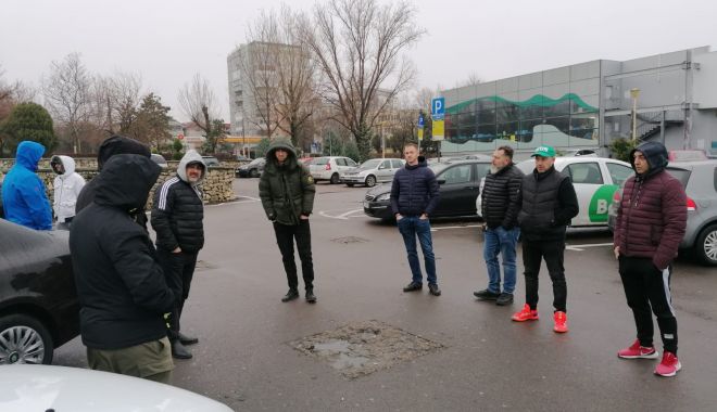 PROTEST al șoferilor Bolt din Constanța împotriva creșterii comisionului - xprotestsoferibolt-1641813358.jpg