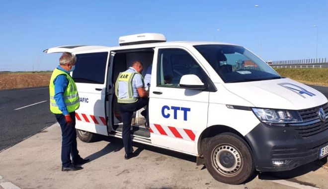 Inspectorii RAR și polițiștii, în control pe străzile Constanței. Au fost aplicate sancțiuni - xrarverificari-1671295402.jpg