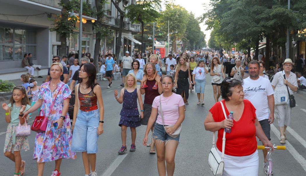 Bulevardul Tomis devine, din nou, pietonal în weekend - xrestrictii1748523579-1749203989.jpg