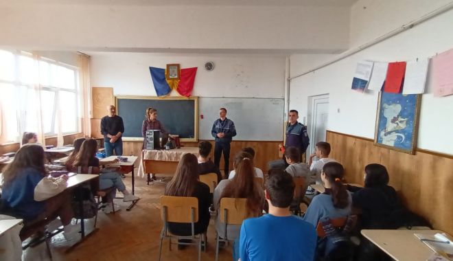 Lecții pentru adolescenți despre vârsta de la care răspund penal - xsfaturitineripolice2-1660815410.jpeg