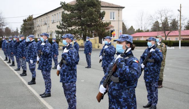 O serie nouă de soldaţi gradați profesiniști din Forţele Navale Române a depus jurământul - xsgpfortele1-1645964694.jpg