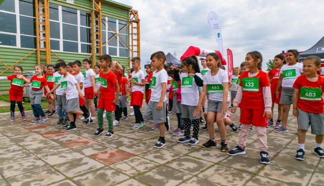 Aproape 400 de copii au alergat la ”Ștafeta pentru Educație” de la Castelu