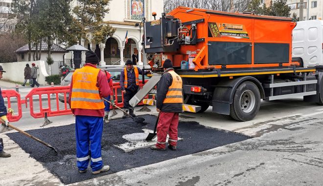 Utilaje de ultimă generație pentru repararea străzilor din municipiul Constanţa - xstrazi2-1677151466.jpeg