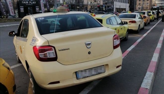 Taximetriştii din Constanţa, luaţi la verificări de poliţiştii locali - xtaximetristiidinconstanta-1644578880.jpg