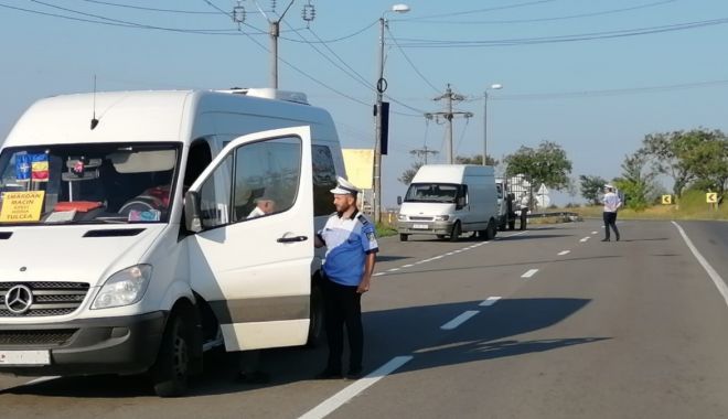 RAZIE DE AMPLOARE pe șoselele din Constanța: au fost vizate microbuzele de transport persoane și marfă