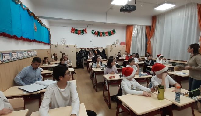 Elevii constănţeni învaţă despre diabet şi cum să-şi construiască meniuri sănătoase - xtur-1670923267.jpg