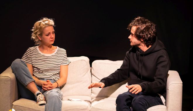 Actorii Teatrului de Stat vă introduc în atmosfera „universurilor paralele” - xunivers-1670416696.jpg