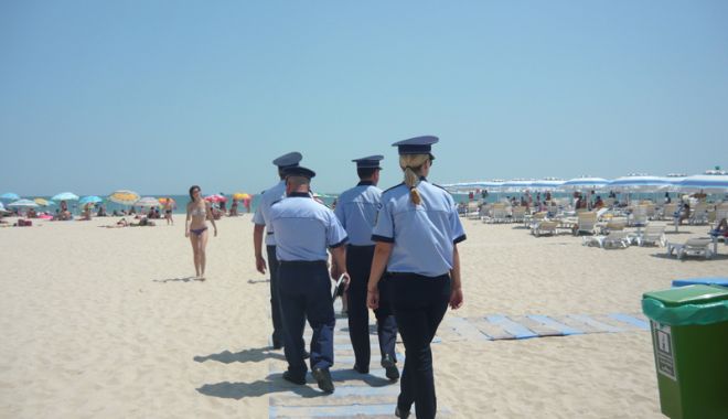 Pe litoral se fură telefoanele mobile! Ce au pățit turiștii în Vama Veche - xvamatelefoane-1630834172.jpg
