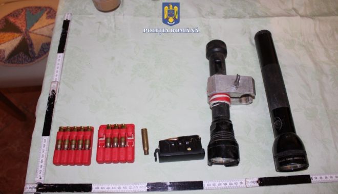 Polițiștii au descins la partidele de vânătoare: au confiscat peste 100 de arme! - xverificariarme2-1663580718.jpeg