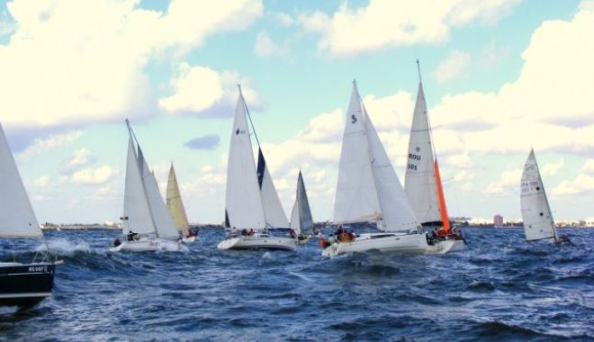 Yachting / Regata 