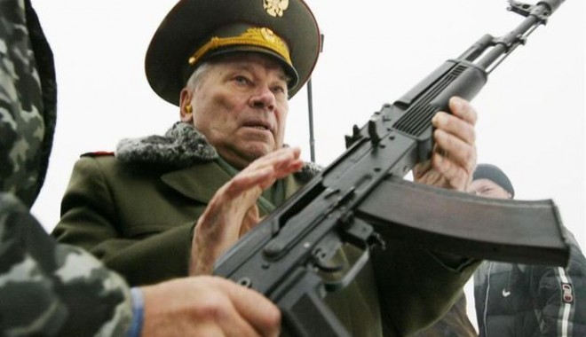 Mihail Kalașnikov, inventatorul armei automate AK-47, a murit - yeniansiklopedicom-1387818300.jpg