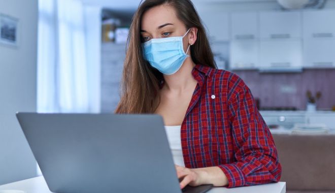 Programul de voluntariat CV19.RO continuă alături de profesioniștii din domeniul securității cibernetice - youngbusinesswomanmedicalprotect-1594402993.jpg