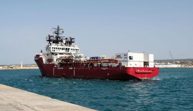 DOUĂ ZILE DE FOC! Peste 70 de migranţi au fost salvaţi de nava umanitară Ocean Viking! - ytbhnte1mzm5yjaymju1ztywytg4zjni-1666600326.jpg