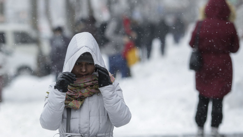 ANM a emis noi alerte meteo de ger, ninsori și vânt