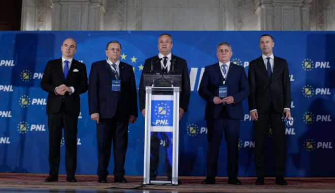 Nicolae Ciucă, la Congresul PNL: "Nu am experienţă politică, dar niciodată nu mă voi lăsa prizonier"