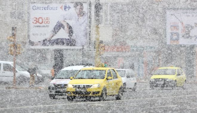 ATENŢIONARE METEO. Precipitaţii mixte, ninsori şi polei, în următoarele zile - zapada-1607336086.jpg
