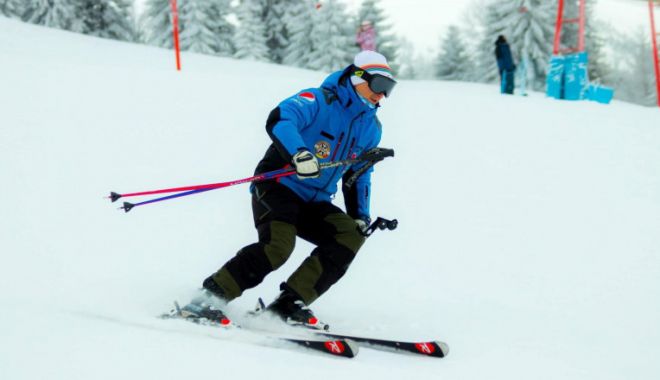 Zăpadă de peste 40 de centimetri pe pârtiile din Straja. Risc ridicat de avalanșă pe zonele de creastă - zapada-1639756621.jpg