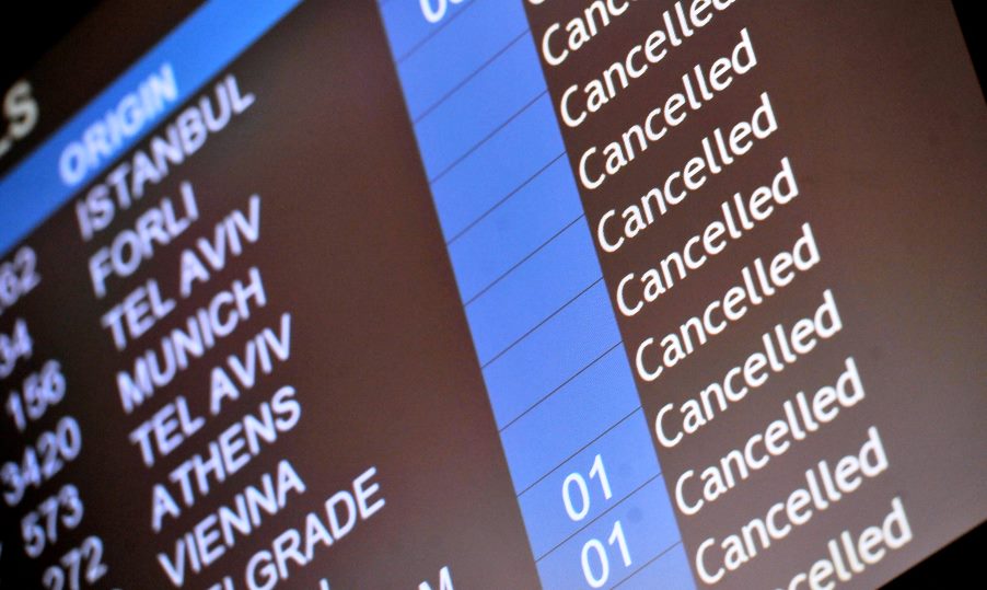 Mai multe zboruri de pe Otopeni au fost anulate din cauza conflictului din Orient. Lista completă - zboranulatadminisroiasi-1772350093.webp