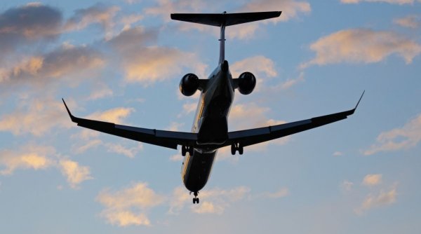 Sute de pasageri au rămas blocați pe Otopeni. Mai multe zboruri au întârzieri mari - zborurianulatespaniagravapiloti8-1681564244.jpg