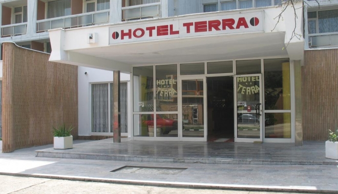 Zece hoteluri de pe litoral și-au pierdut clasificarea. Vezi dacă aveai programată vacanța acolo - zecehoteluri-1499763141.jpg