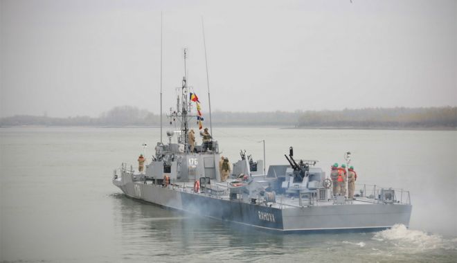 Zece nave militare fluviale, instrucție pe Dunăre - zecenave-1616609862.jpg