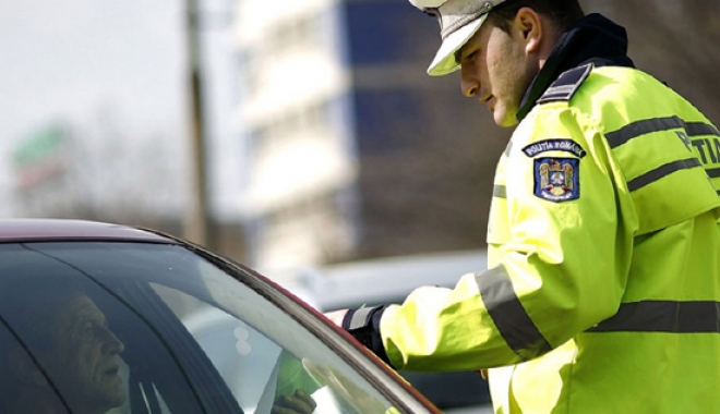 Zeci de permise reținute de polițiștii constănțeni. Viteza maximă a fost de 175 km/h - zeci-1463157995.jpg