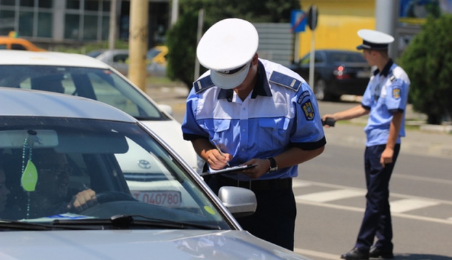 Zeci de șoferi au devenit pietoni în week-end - zeci-1471882247.jpg